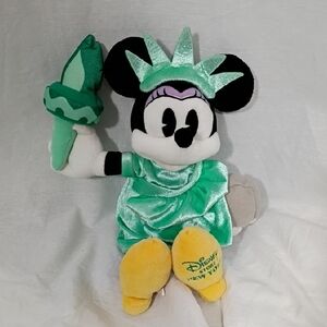 EUC Disney Store New York Minnie Mouse "Lady Liberty" plush Stuffed Animal